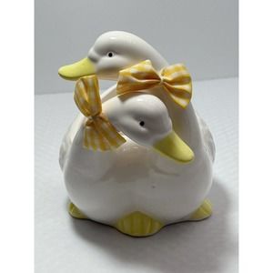 Mount Clemens Pottery Bowl White‎ Ducks Wearing Yellow/White Stripe Bows